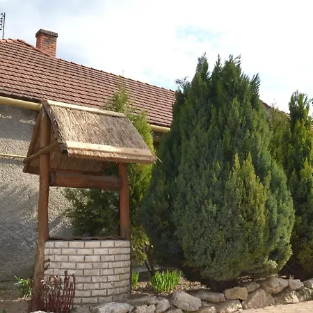 Nagytaban Vendeghaz Guest house